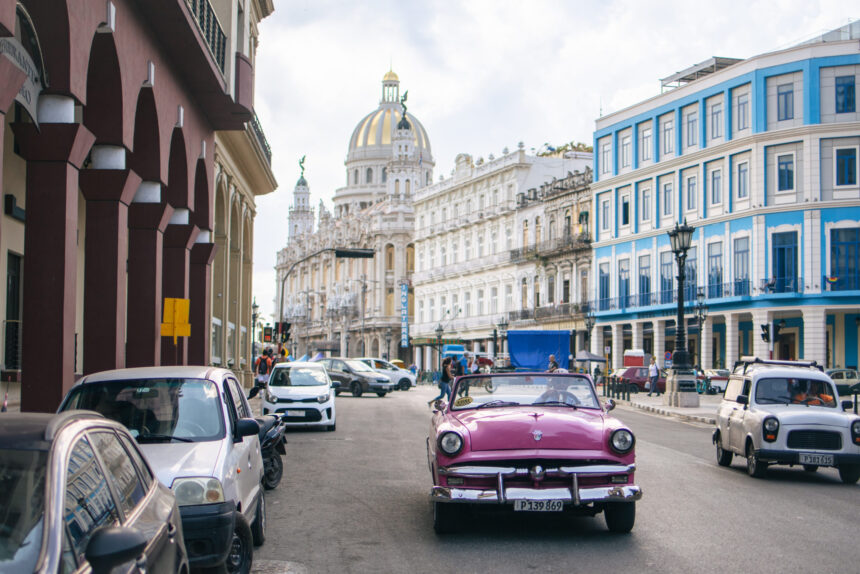 can us citizens travel to cuba